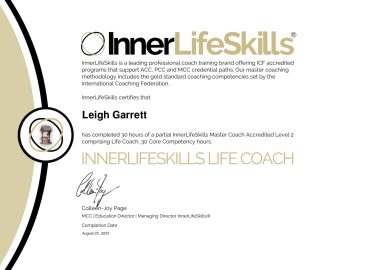 Women’s Transformation & Self-connection Coach / Founder – Lumé Wellness Retreats