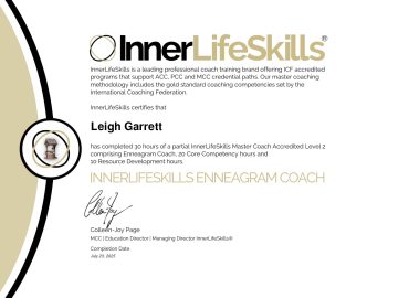 Women’s Transformation & Self-connection Coach / Founder – Lumé Wellness Retreats